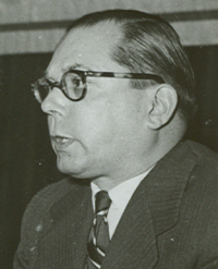 Albert Lévy en 1949. Il fut le deuxième secrétaire général du MRAP (1971 à 1989) et redacteur en chef de Droit et libert